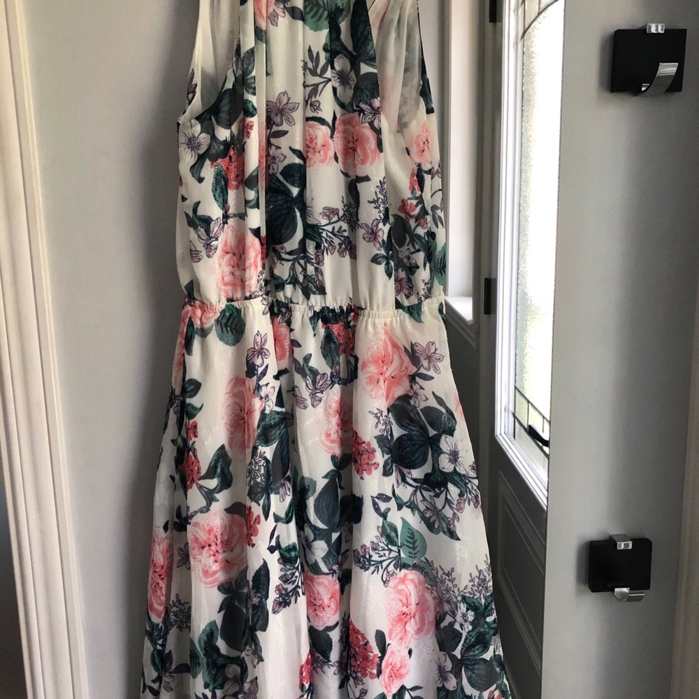 Suzy Shier White Floral Maxi Dress with Pink and Green Print - Picture 4 of 4